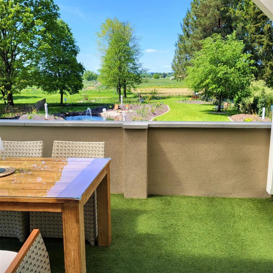Komfort Ferienwohnungen Mit Wellness-Garten - Gaestehaus Am Bachlauf - Losheim Am See Esterno foto