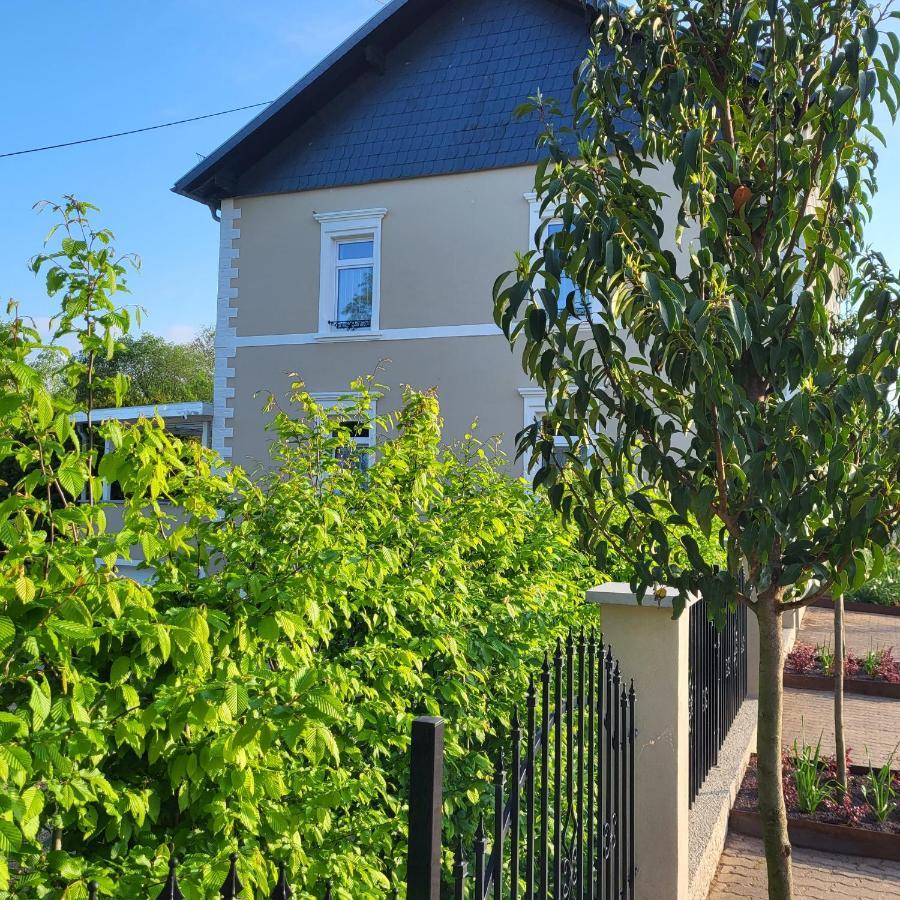 Komfort Ferienwohnungen Mit Wellness-Garten - Gaestehaus Am Bachlauf - Losheim Am See Esterno foto